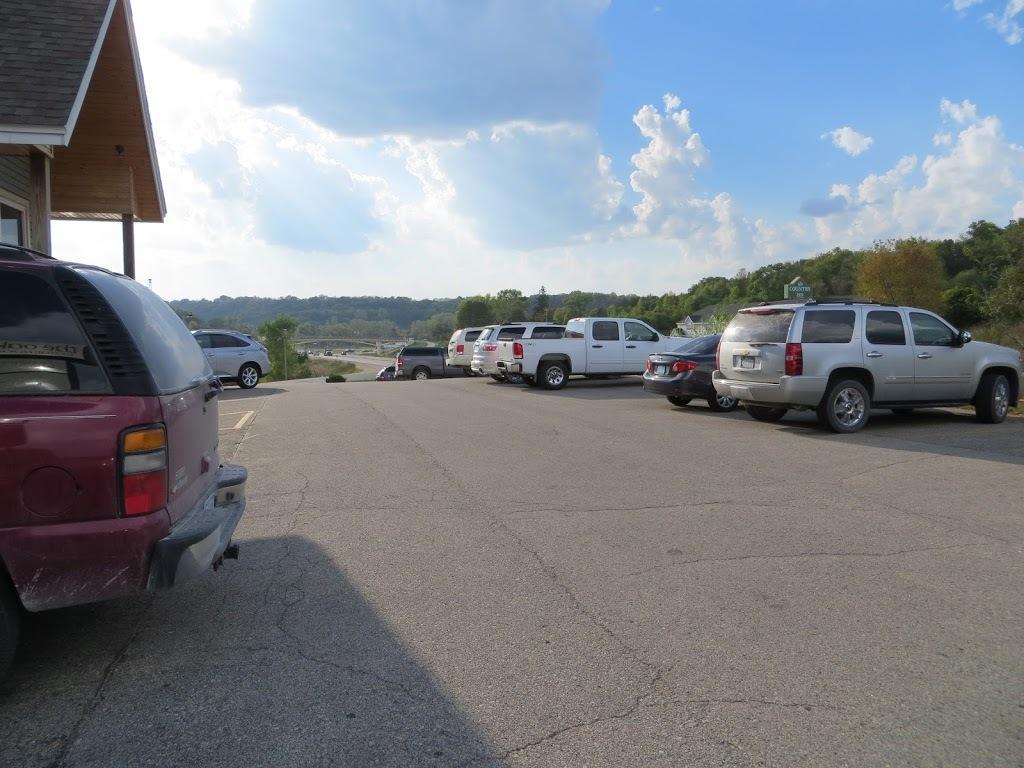 The Bluffs Inn & Suites 데코라 외부 사진